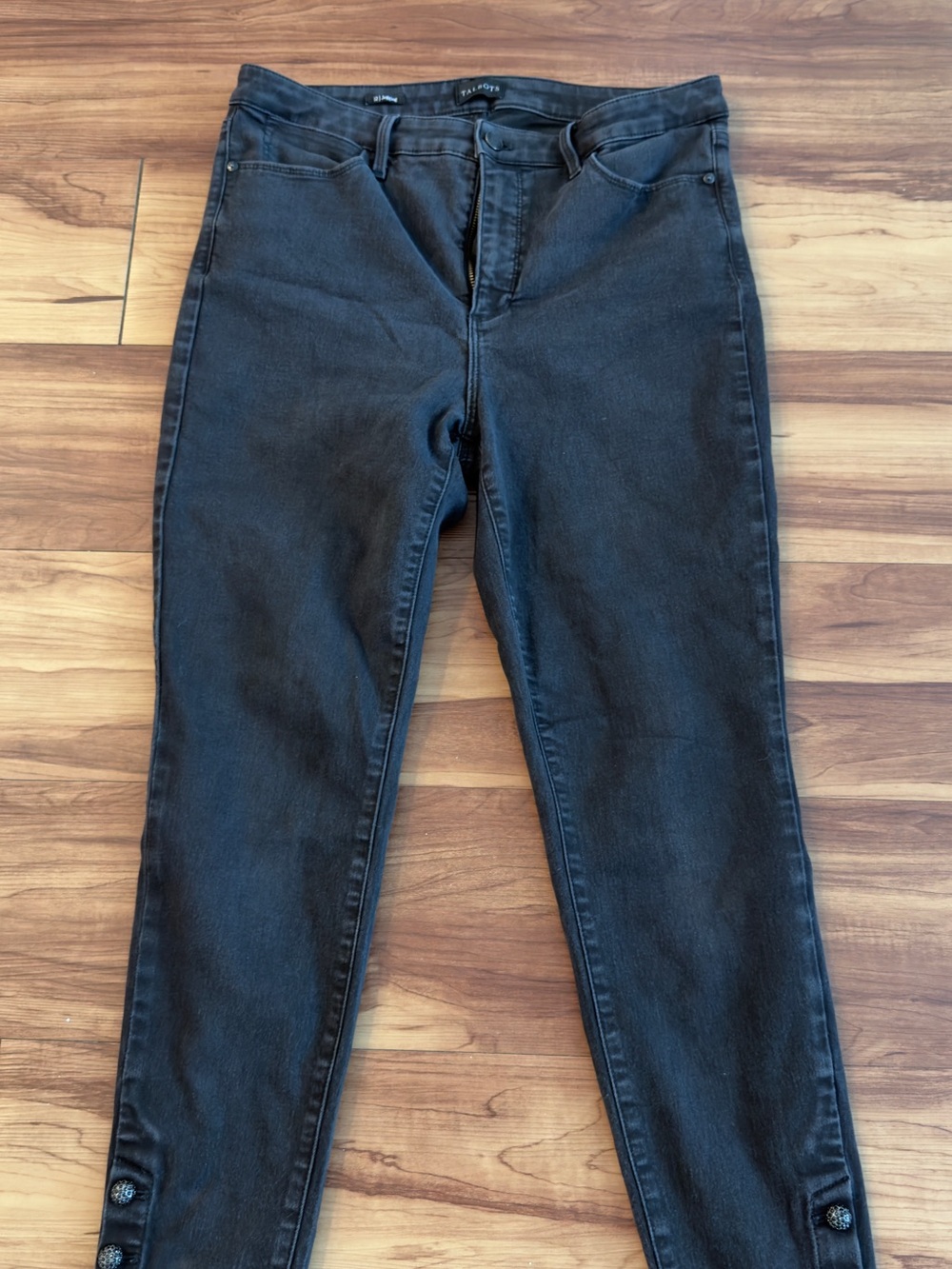Talbots Women’s Size 12 Black Jegging Skinny Jeans Ankle Button Detail